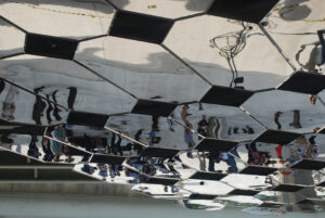 WTO-001_IMG_L1-Passerby Reflections04_Cassandra Hryniw