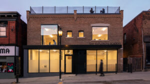 TNY-001_Tiny Explorers Academy