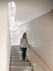 APO-001_IMG_L1_Stair_Detail_03_with Person_by Ben Rahn_edit