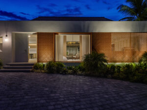 YEP-001_IMG_L1_East Elevation_Detail_01_by Michael Stavaridis