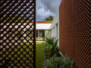 YEP-001_IMG_L1_Screen_01_by Michael Stavaridis